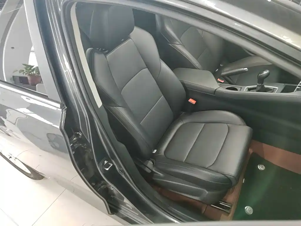 Photo 25 - Changan Eado
