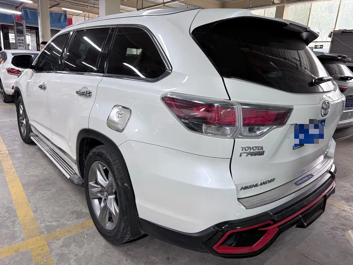 Toyota Highlander 2017 2.0T 4WD Premium 7-Seater фото 19
