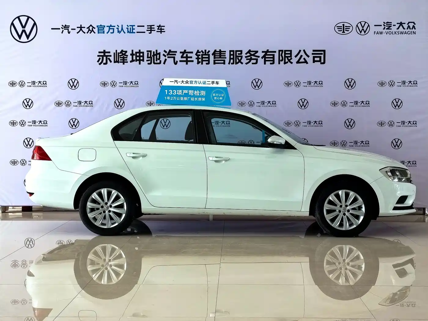 Volkswagen Bora 2019 Facelift 1.5L Automatic Fashion China VI фото 3