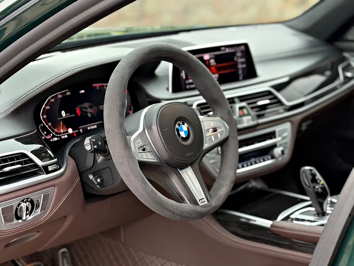 BMW 7 Series 2019 740Li Exclusive M Sport Package фото 4