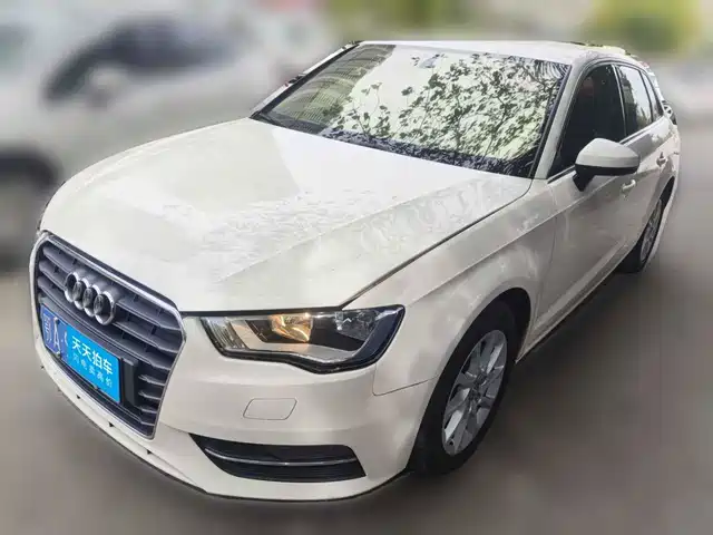 Audi A3 2014 Sportback 35 TFSI Automatic Progressive — фото 1