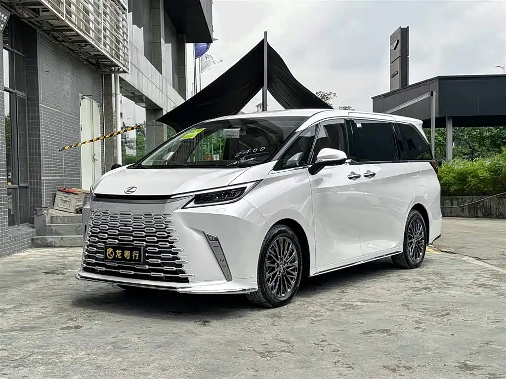 Lexus LM 2025 Model 500h Six-Seater Prestige Edition