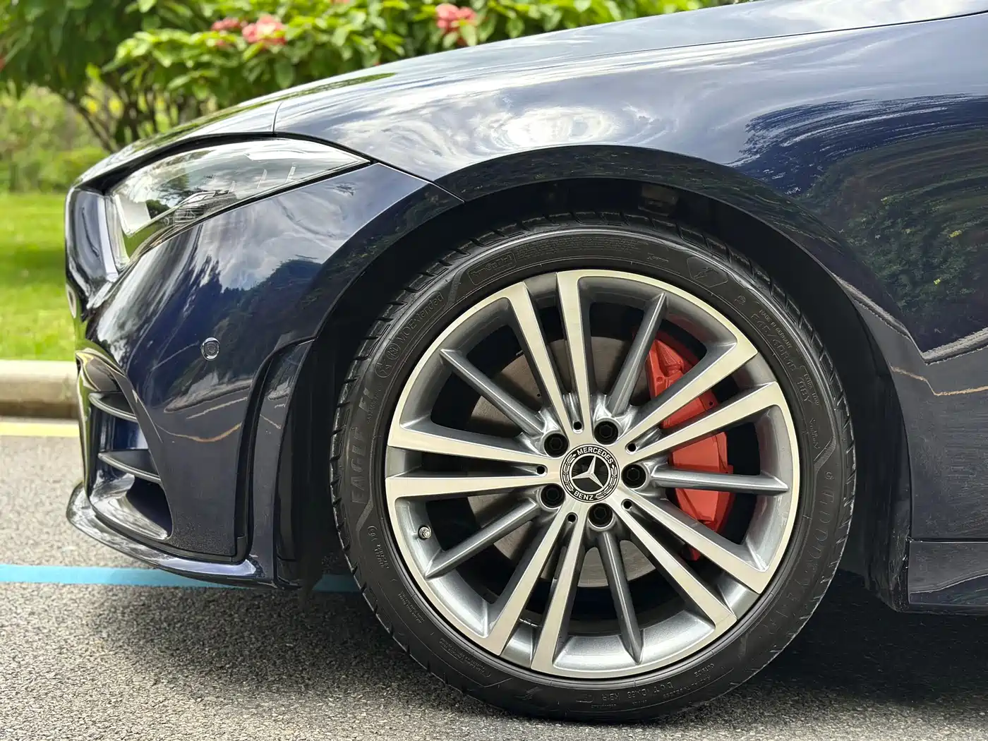 MERCEDES-BENZ CLS