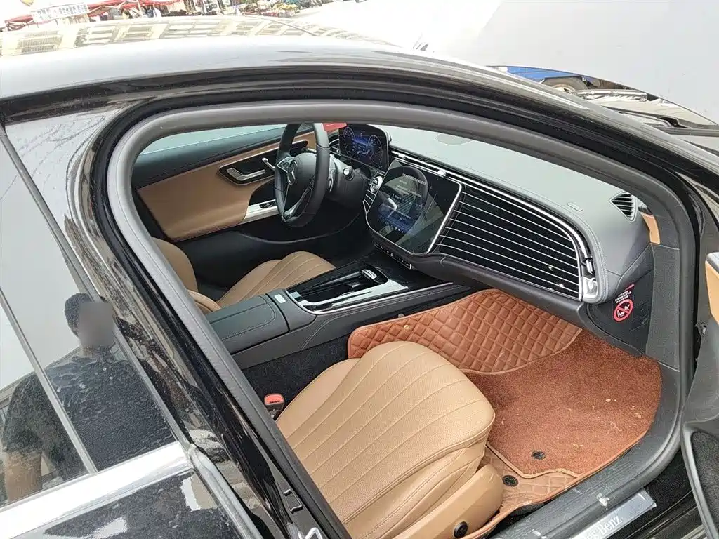 Mercedes-Benz E-Class 2025 E 260 L фото 22