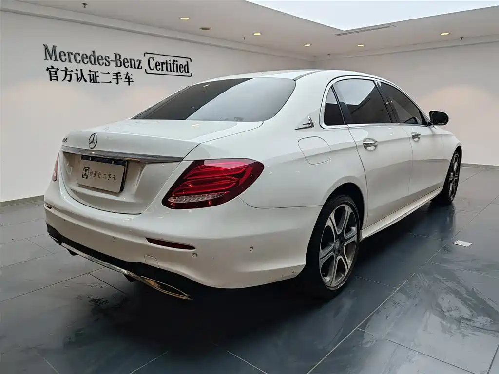 Mercedes-Benz E-Class 2017 E 300 L Sport Fashion фото 5