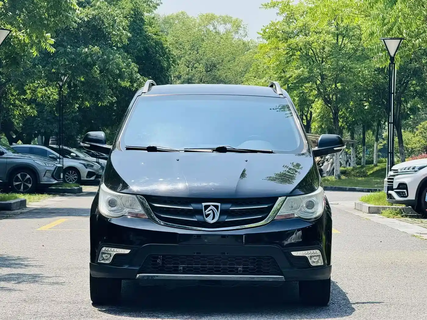 Baojun 730 2015 2014 1.5L Manual Comfort 7-seater