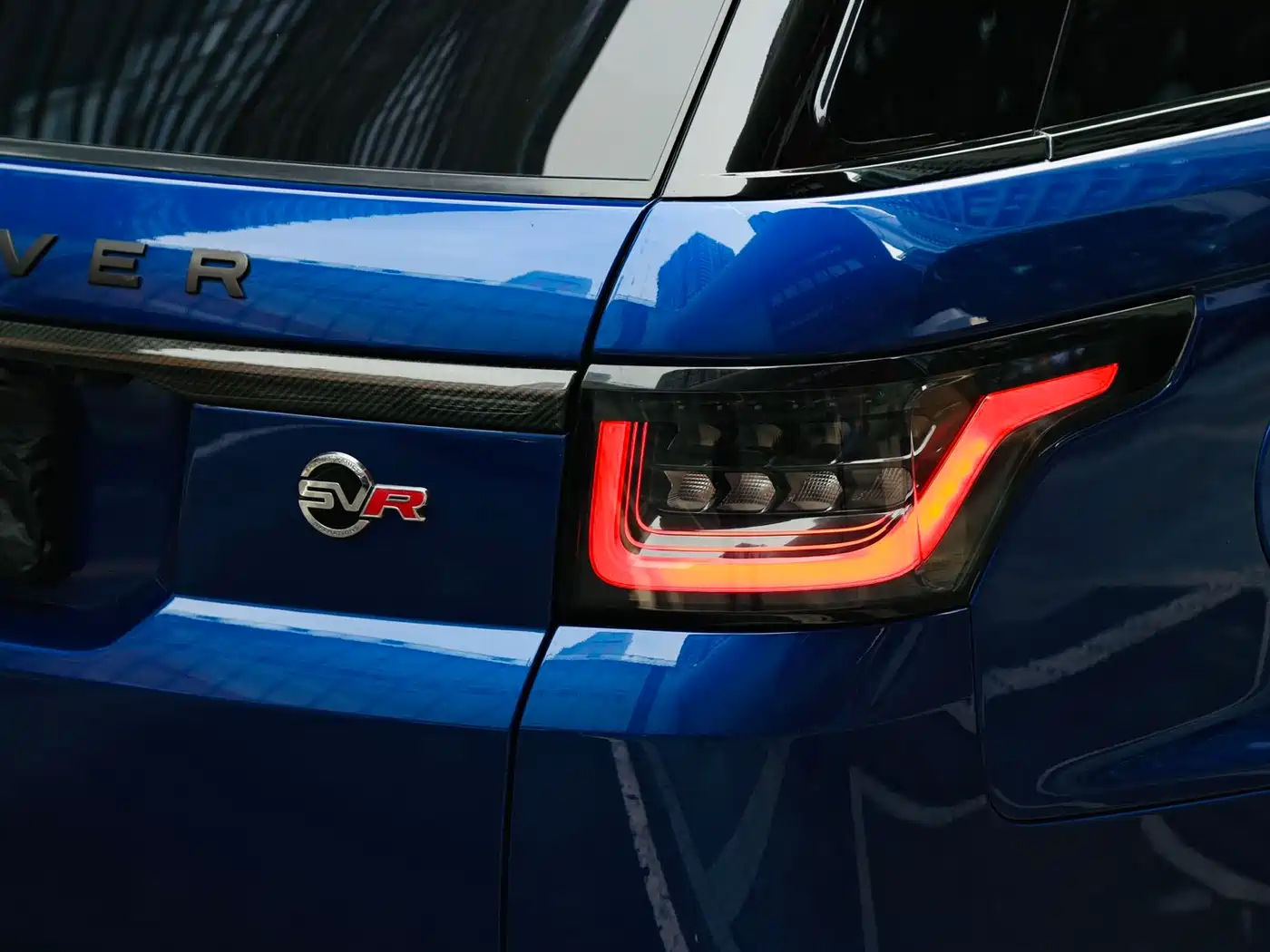 Land Rover Range Rover Sport 2021 5.0 SC V8 SVR фото 6