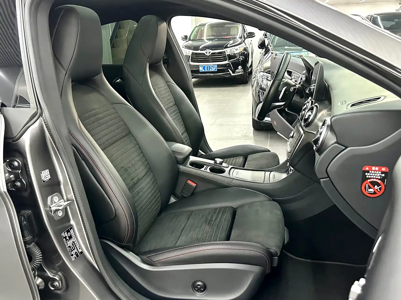 Mercedes-Benz CLA (Import) 2018 CLA 220 4MATIC фото 20