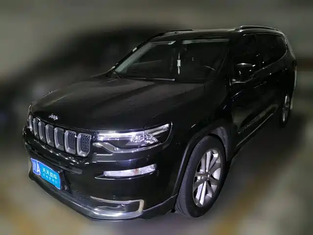 Jeep Grand Commander 2020 2.0T 2WD Elite Edition — фото 1