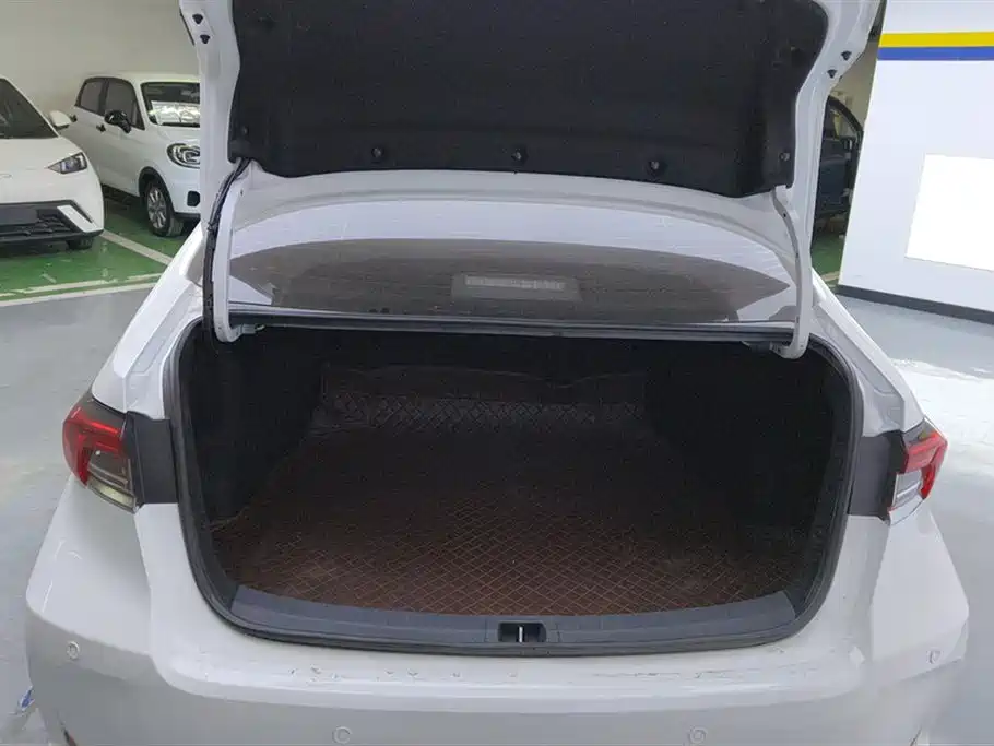 Toyota Corolla 2022 TNGA 1.5L CVT Pioneer Edition фото 4