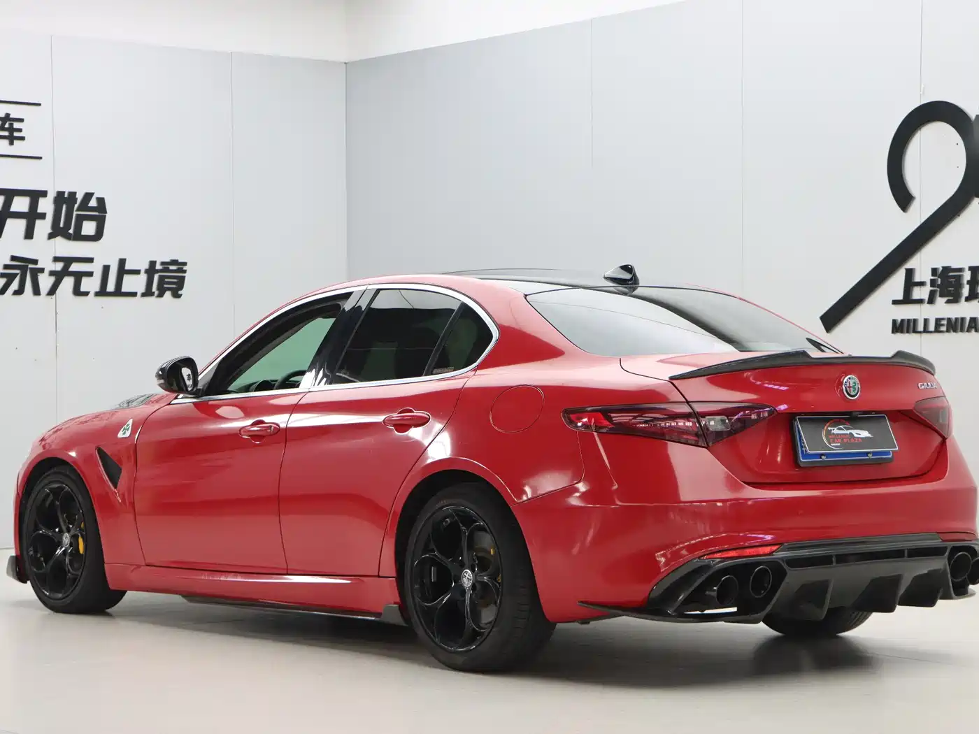 Alfa Romeo Giulia 2019 2017 2.0T 280HP Luxury Edition
