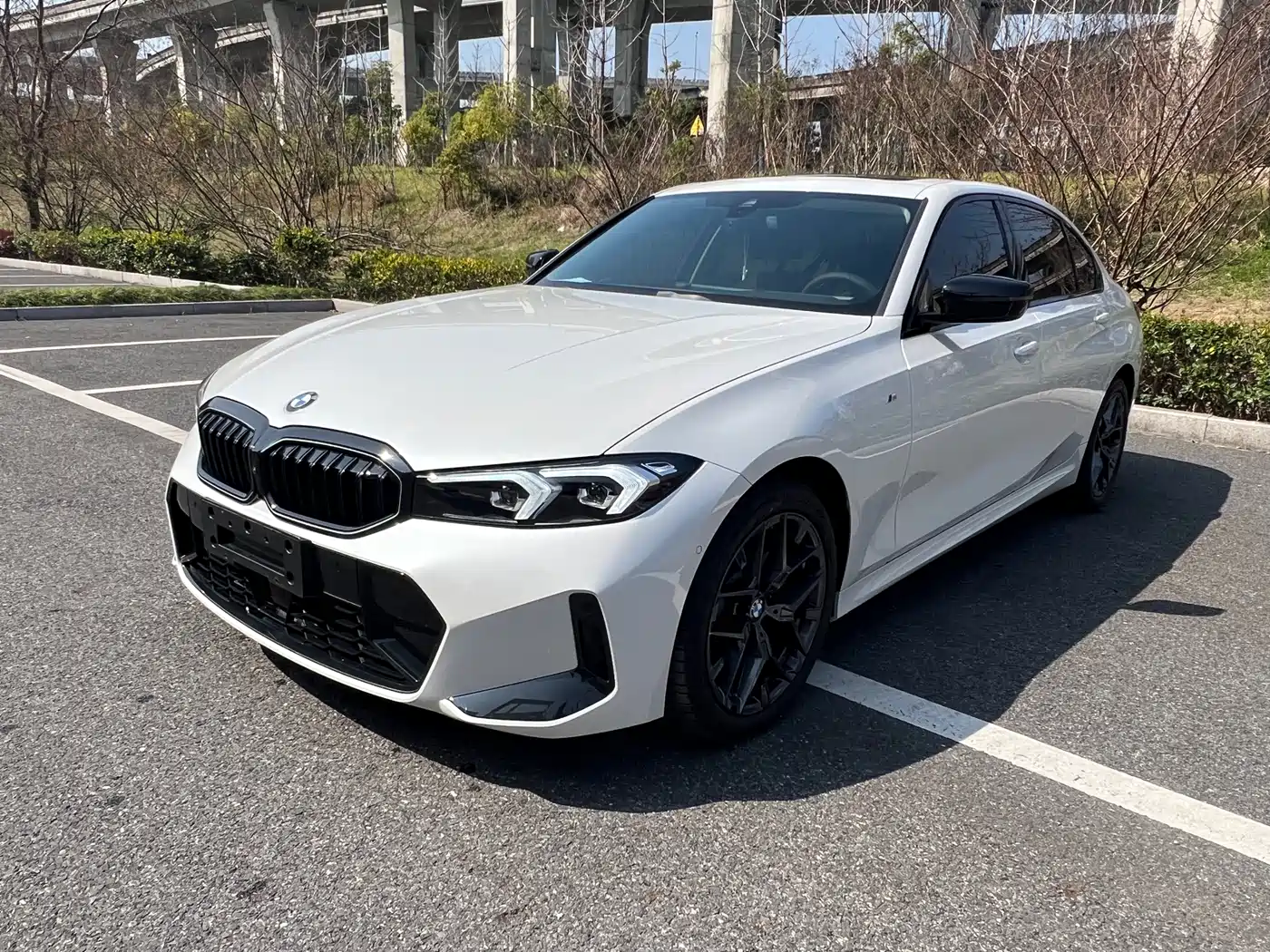 BMW 3-SERIES
