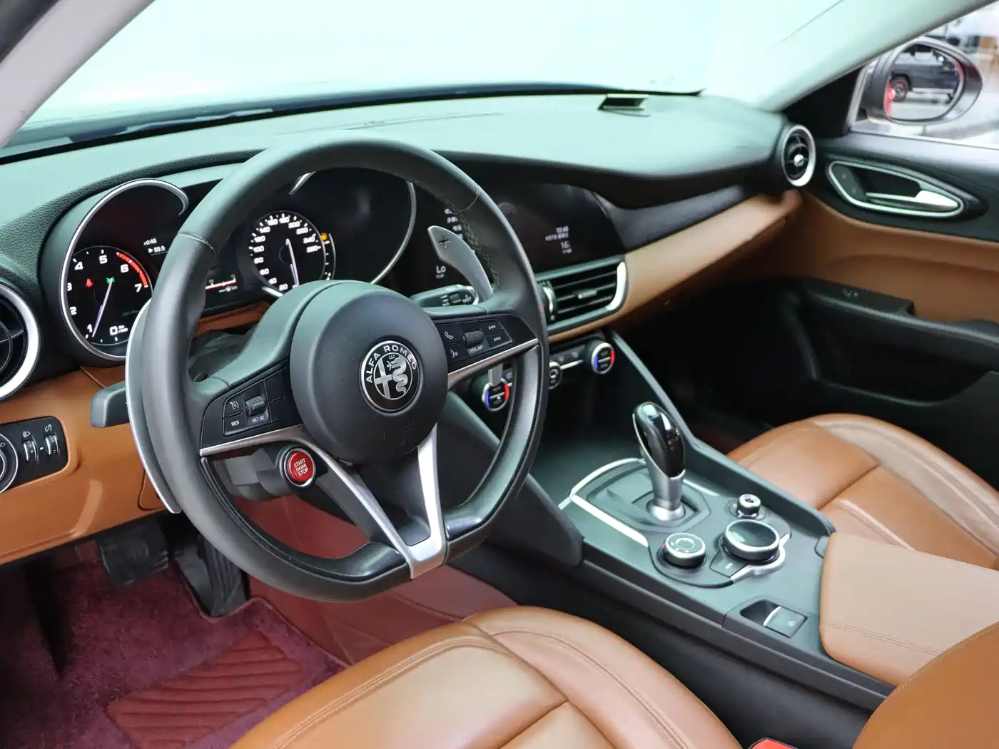 Alfa Romeo Giulia 2019 2017 2.0T 280HP Luxury Edition