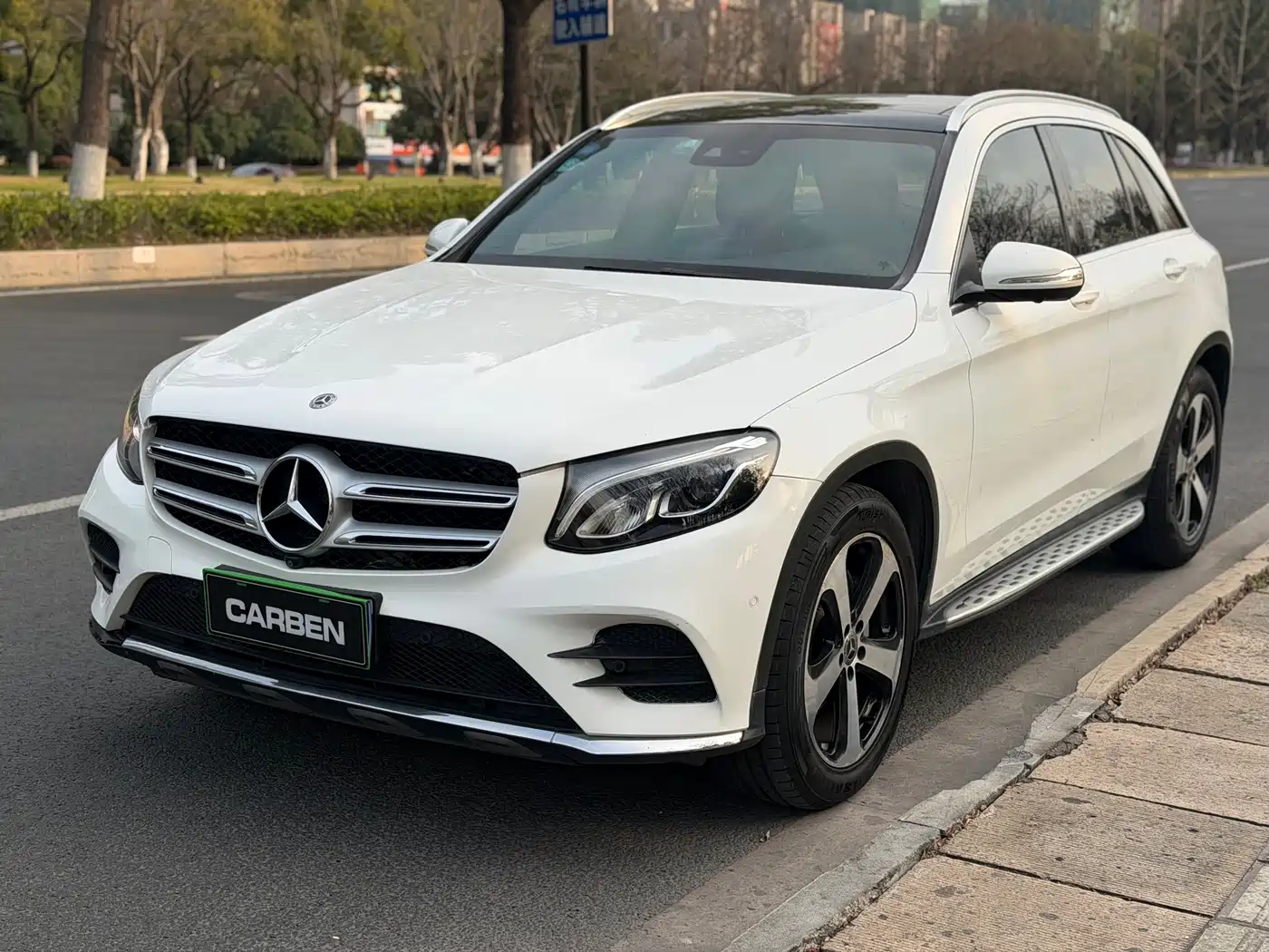 Mercedes-Benz GLC 2018 Facelift GLC 260 4MATIC Luxury