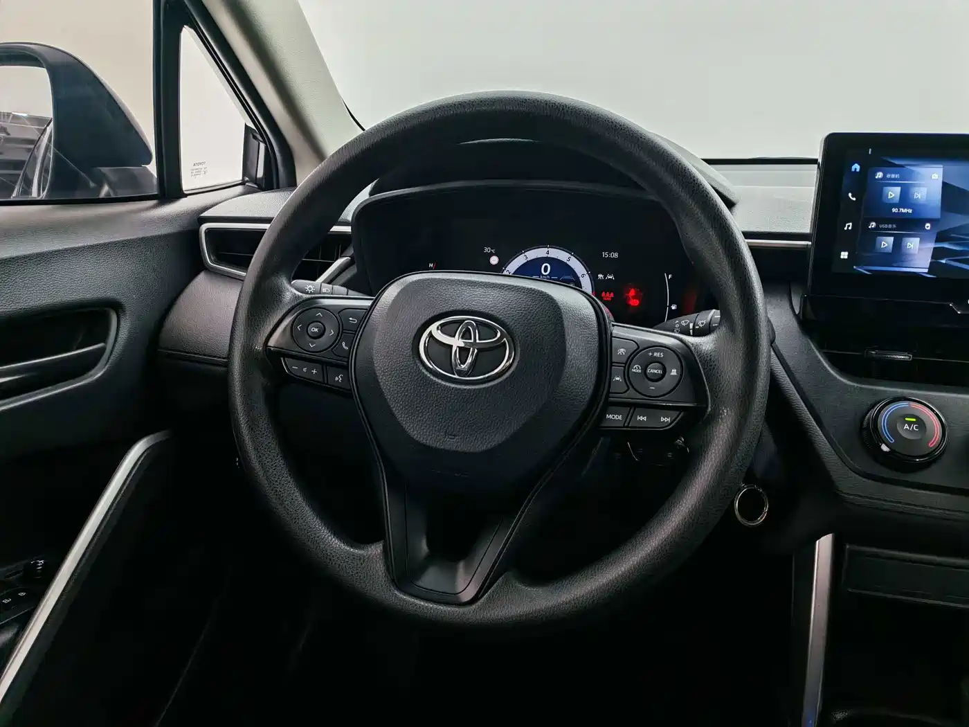 Toyota Corolla Cross 2024 2024 Model 2.0L Pioneer Edition