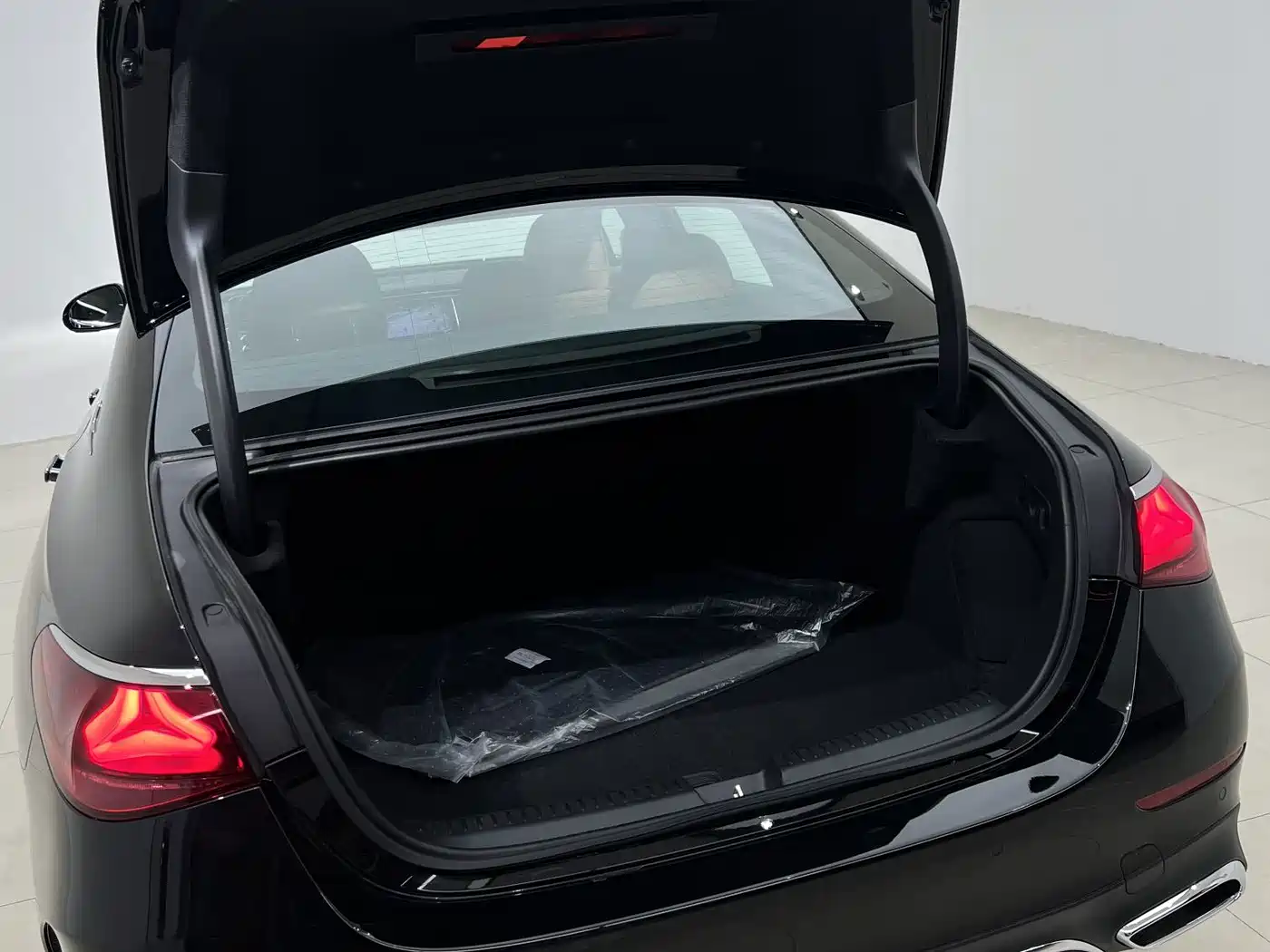 Mercedes-Benz E-Class 2026 2024 E 300 L Fashion