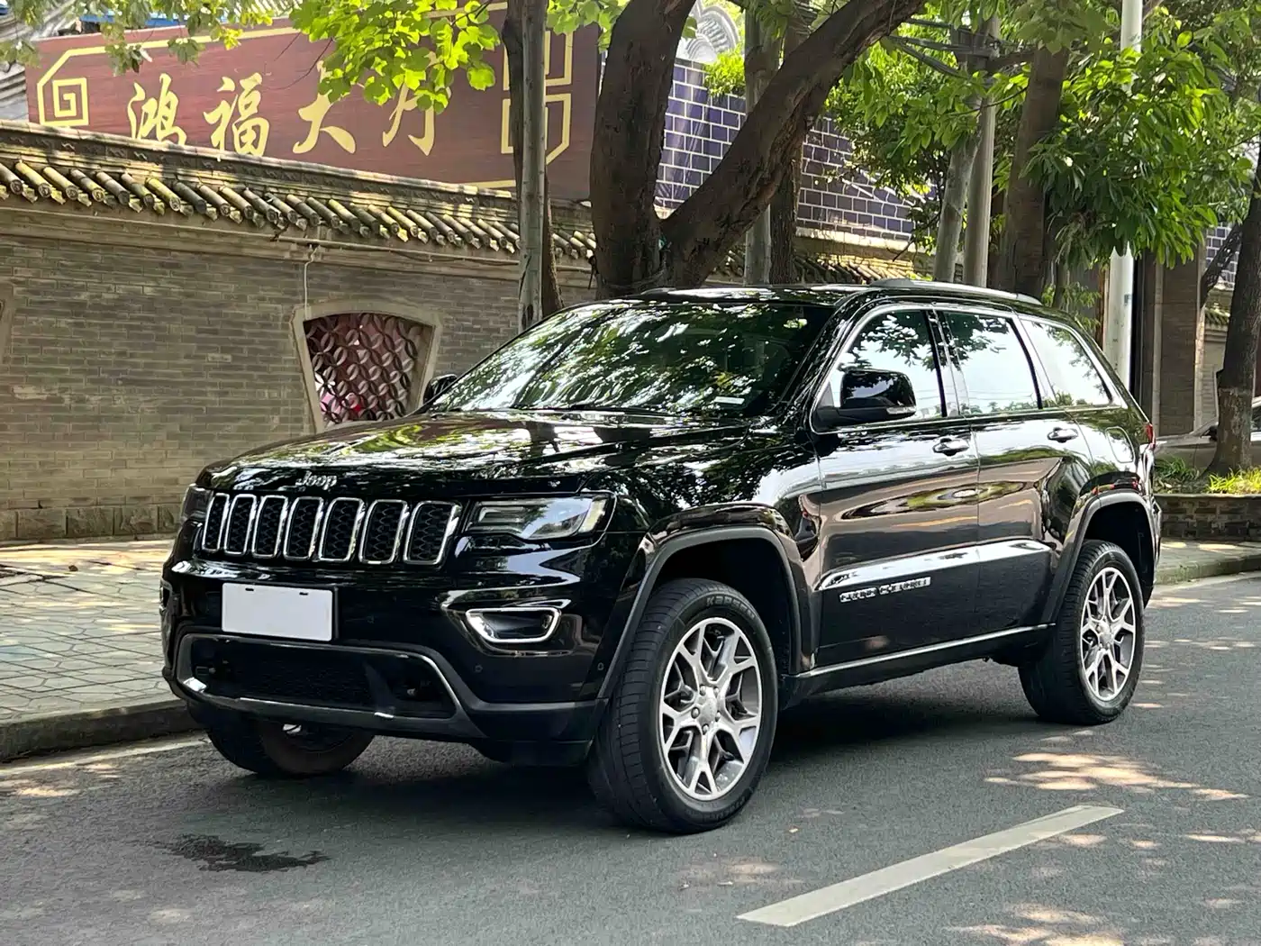 JEEP GRAND CHEROKEE