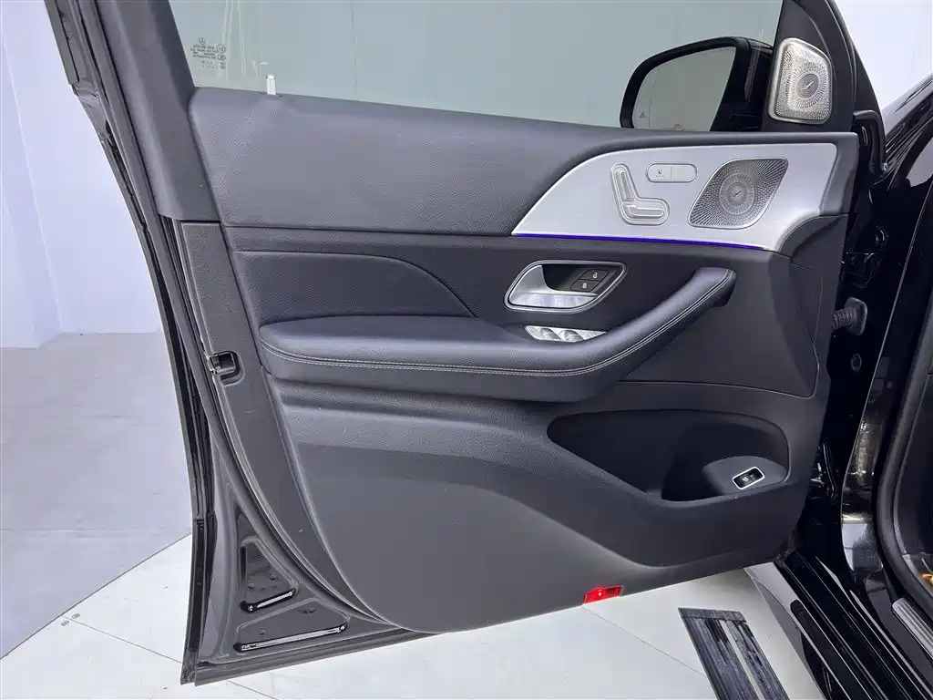 Mercedes-Benz GLE Coupe 2020 GLE 350 4MATIC Coupe SUV Fashion фото 18