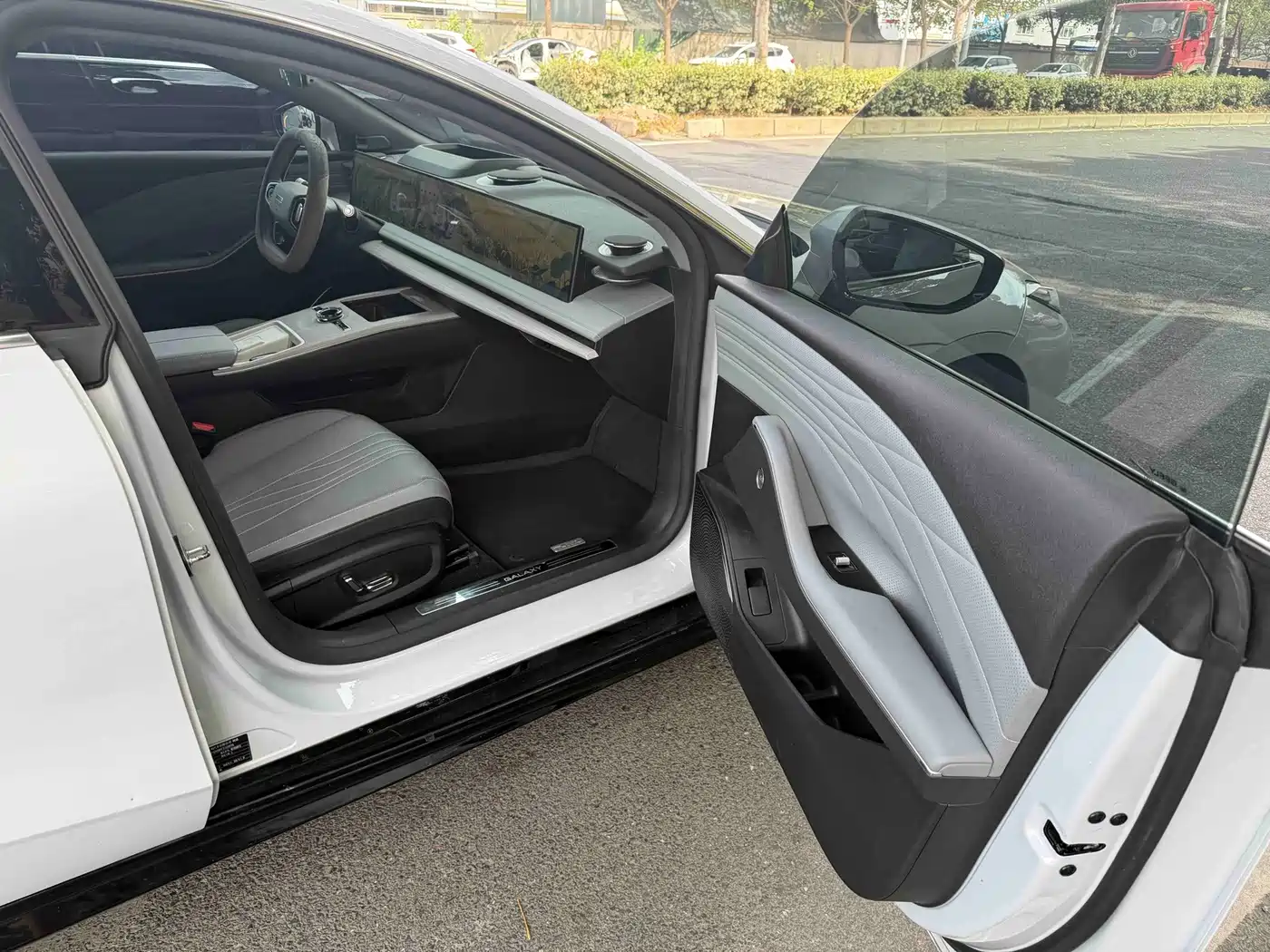 Geely Galaxy Galaxy E8 2024 2024 665km RWD Starship Voyager Edition