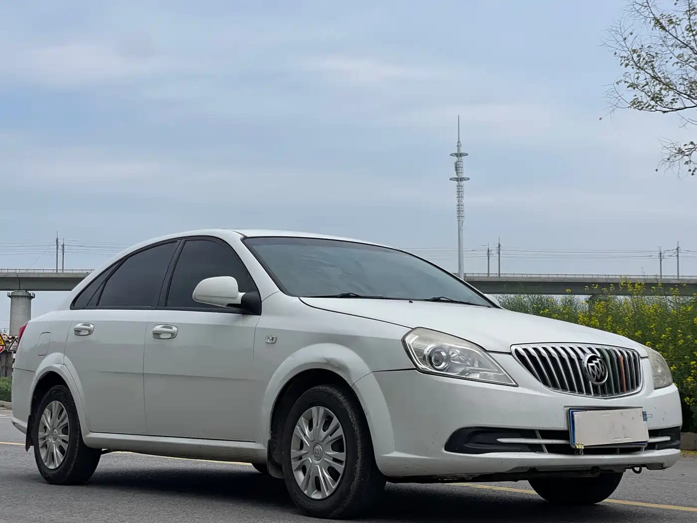 Buick Excelle 2015 1.5L Manual Classic фото 3
