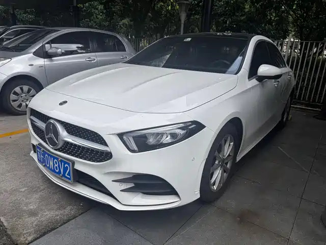  Mercedes-Benz Mercedes-Benz A-Class 2020 Facelift A 200 L Sport Sedan Fashion