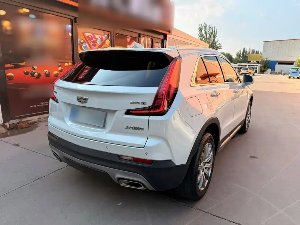 Cadillac XT4 2019 2018 28T FWD Leading Edition