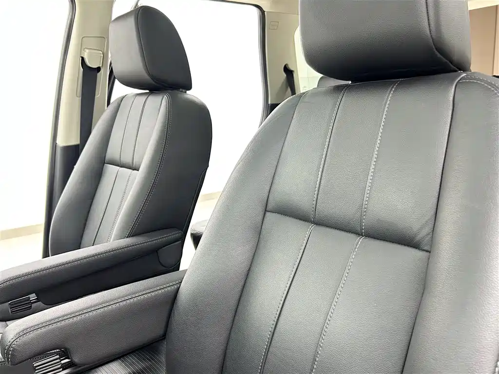Land Rover Freelander 2 2013 2.0T Si4 SE Petrol Version фото 14