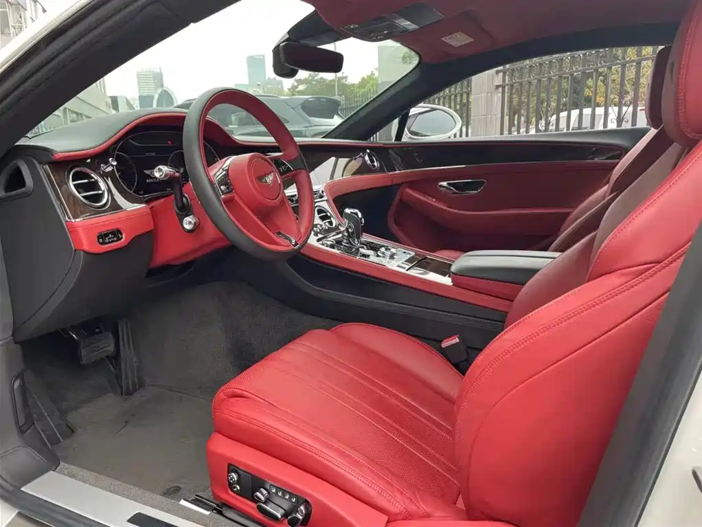 Bentley Continental 2018 6.0T GT W12 фото 7