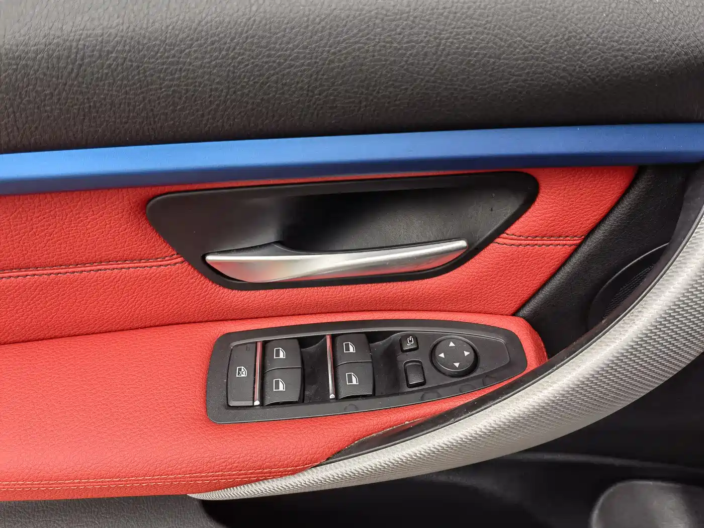 BMW 3 Series 2019 320i M Sport Package фото 13