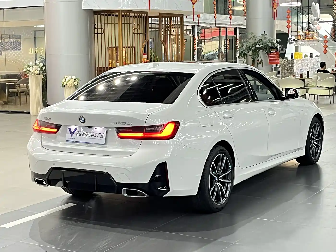 BMW 3-SERIES