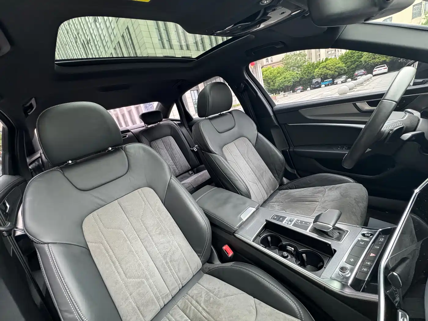 Audi A6L 2021 40 TFSI Luxury Sport фото 23