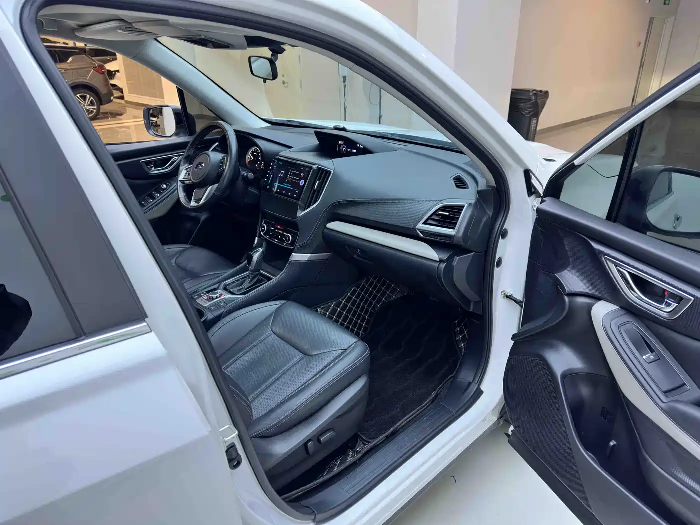 SUBARU FORESTER