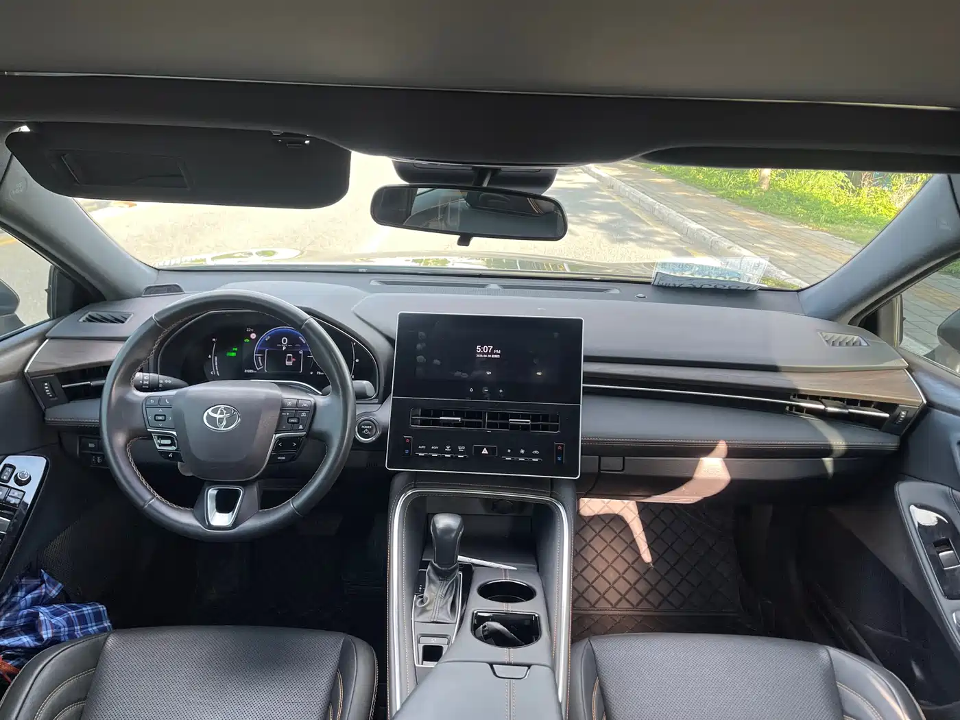 Toyota Avalon 2024 Model Hybrid 2.0L Premium Selection Edition фото 17