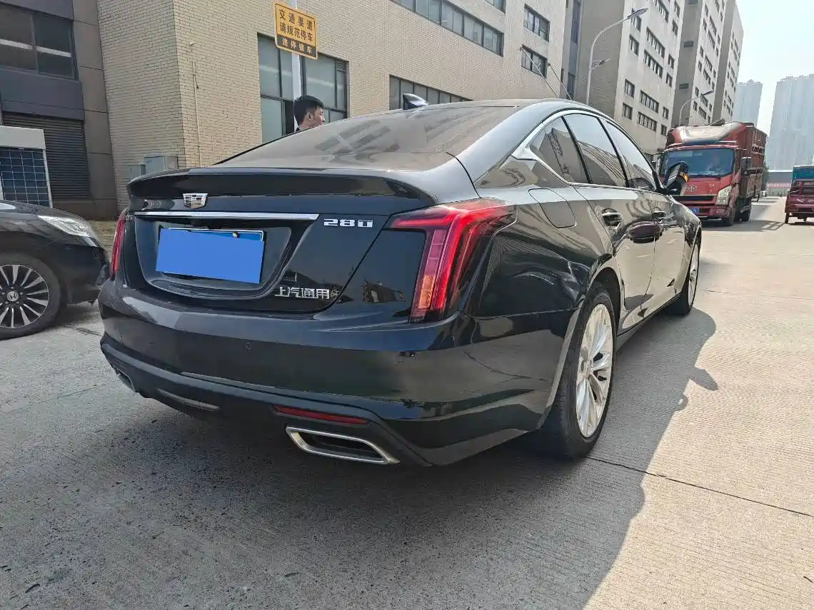 CADILLAC CT5