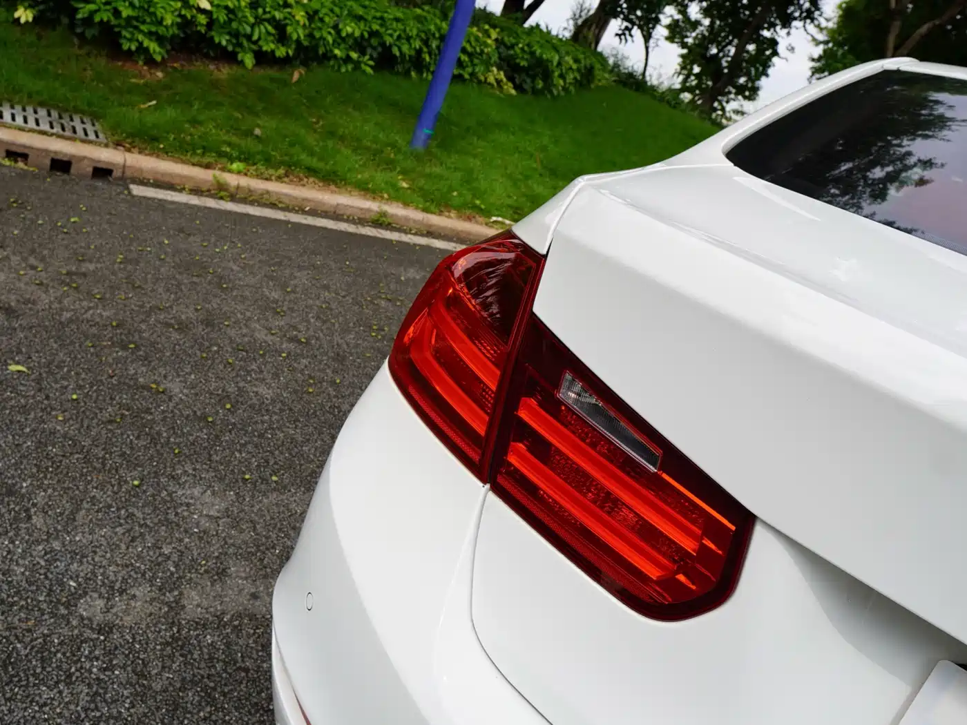 Photo 26 - BMW 3 Series