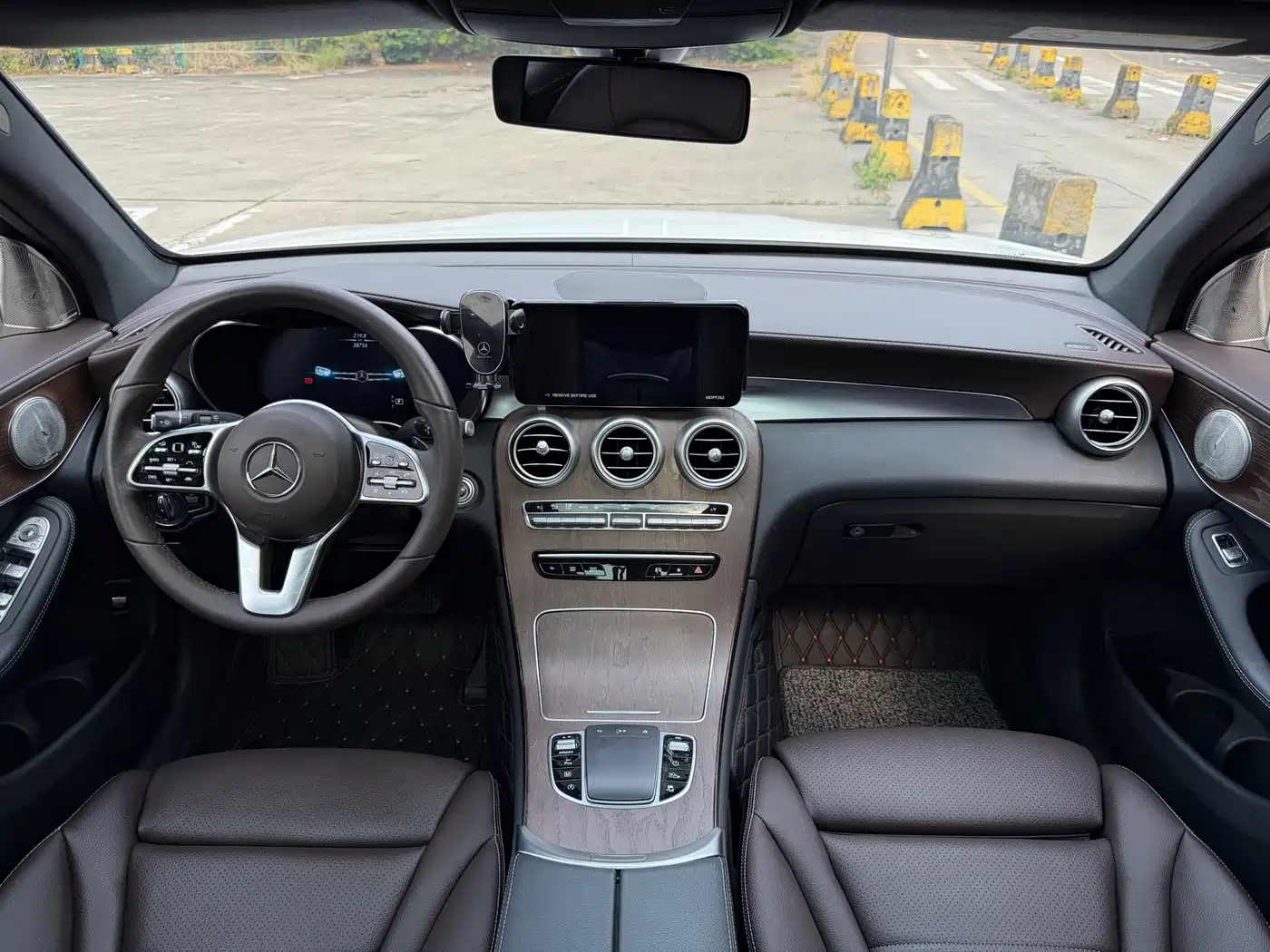 Mercedes-Benz GLC 2022 Facelift GLC 300 L 4MATIC Luxury фото 5