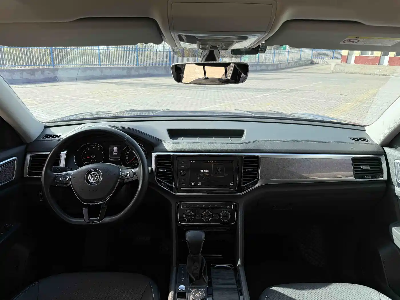 Volkswagen Teramont 2019 380TSI 4WD Luxury Edition China VI фото 11