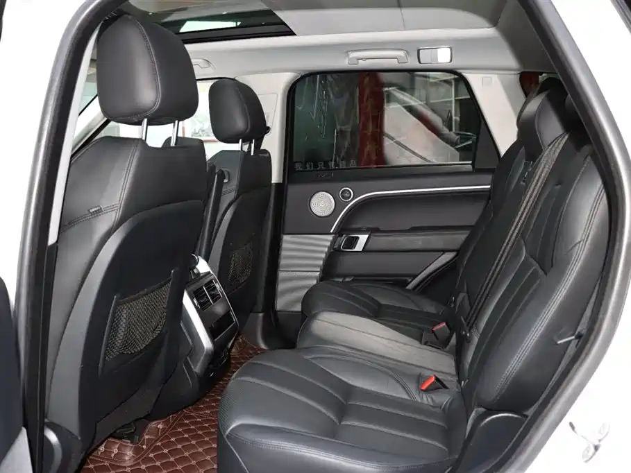 Land Rover Range Rover Sport 2017 3.0 SC V6 SE фото 10
