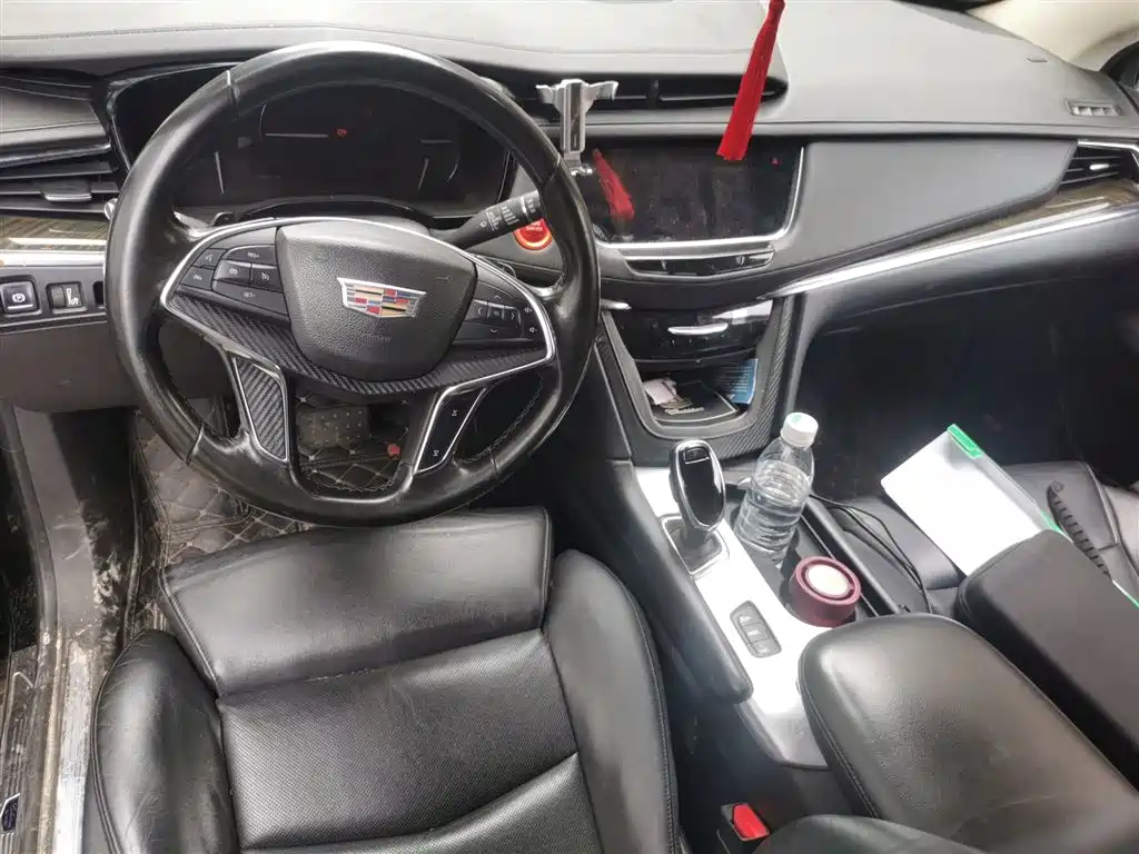 Cadillac XT5 2016 28T AWD Luxury Model фото 13