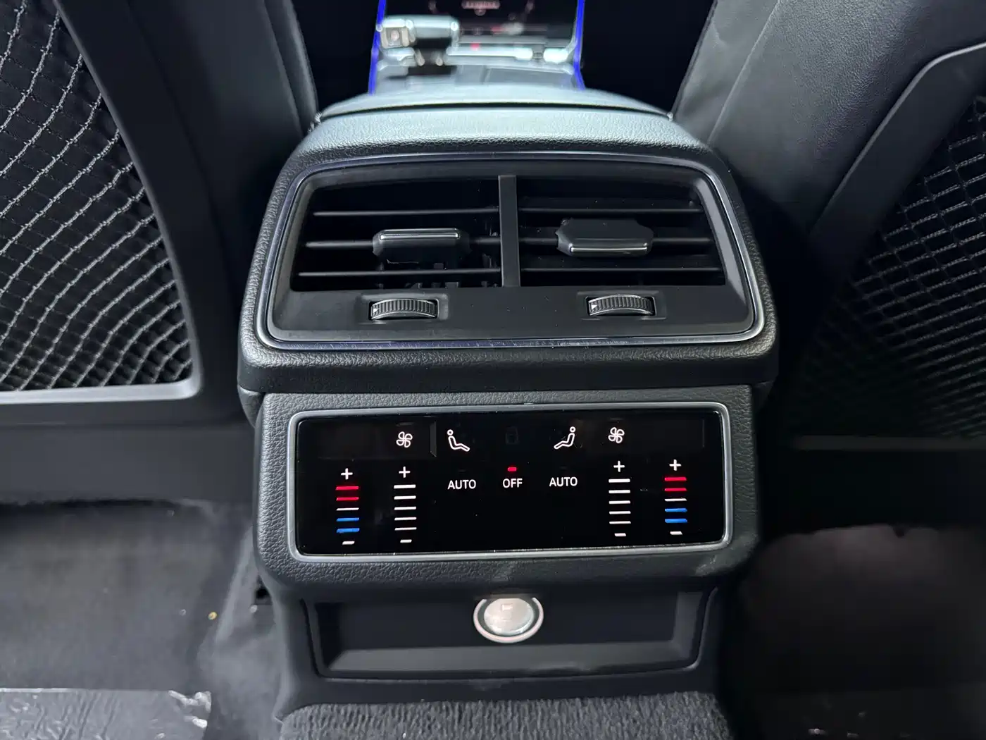 Audi A6L 2021 45 TFSI Exclusive Sport фото 13