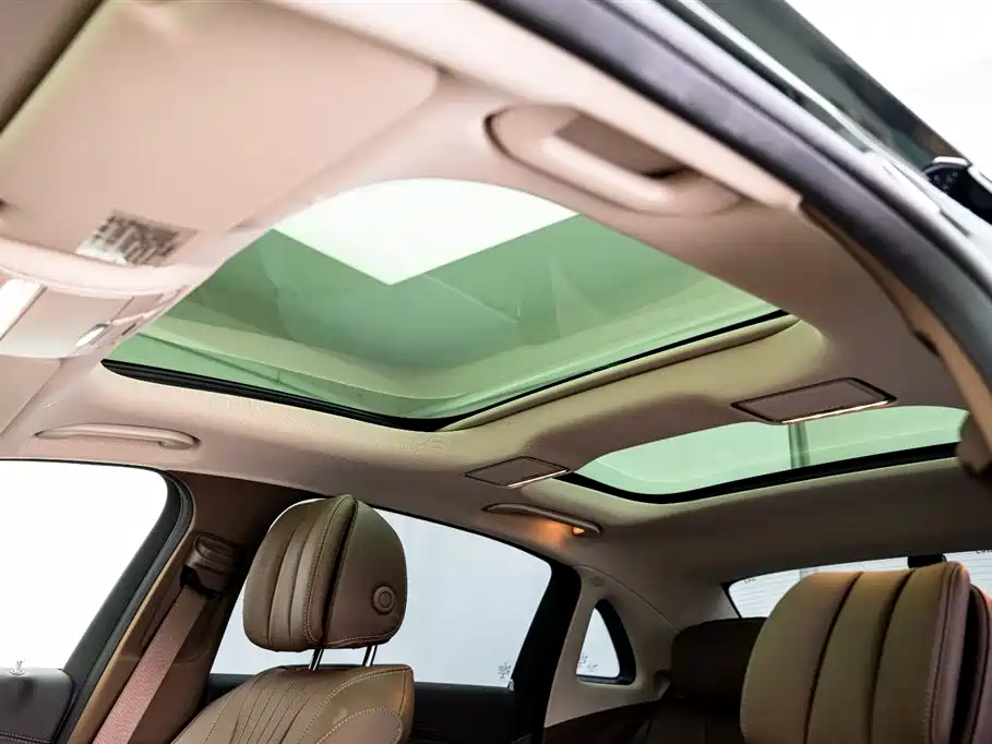 Mercedes-Benz E-Class 2022 E 260 L фото 23