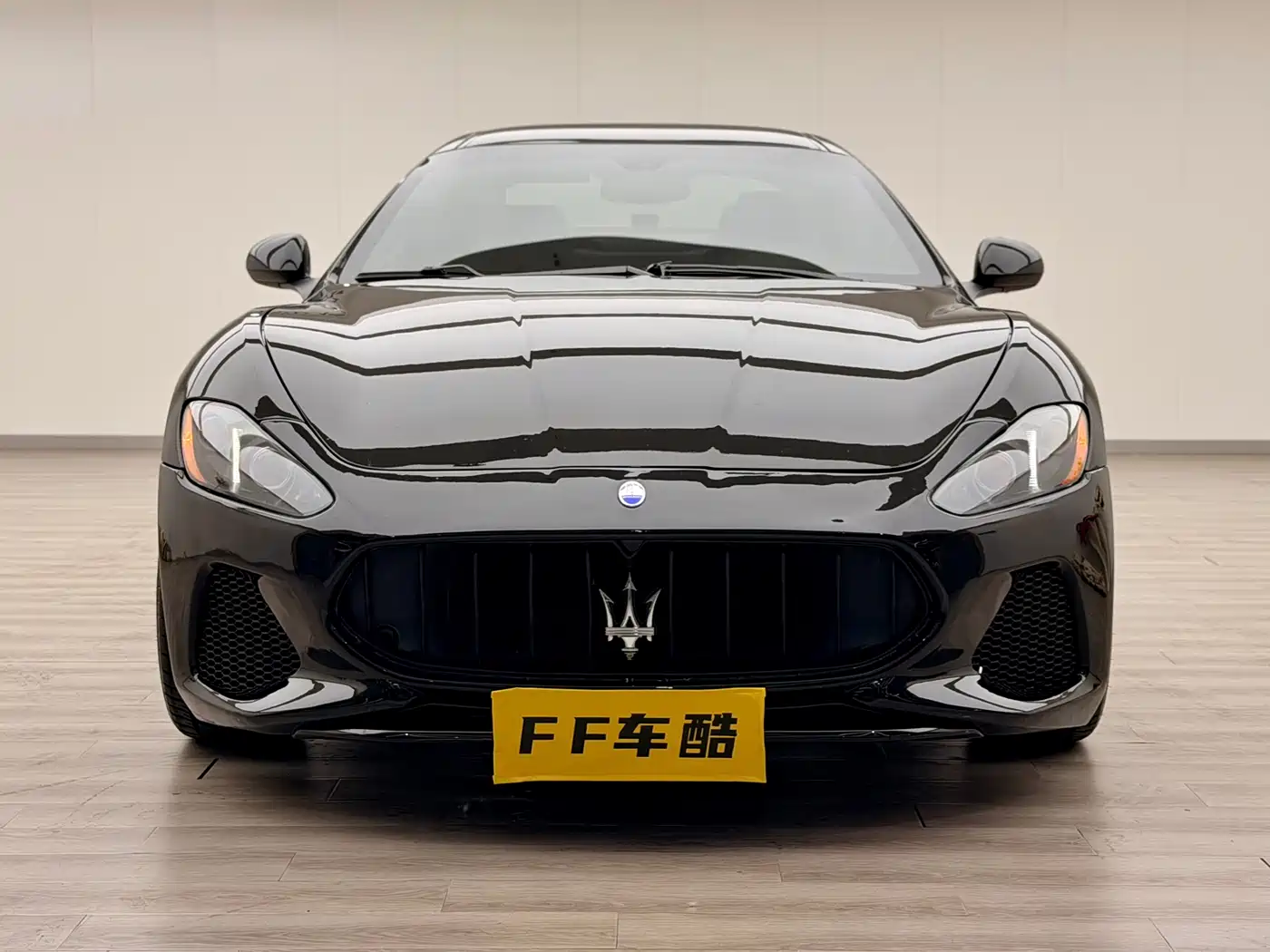 Maserati GranTurismo 2013 4.7L Sport F1 фото 2