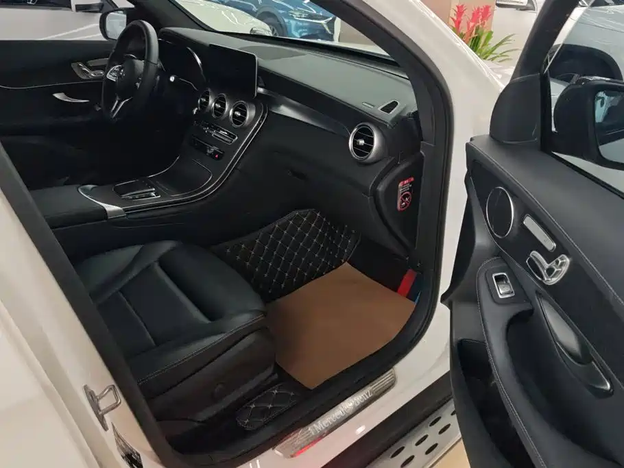 Mercedes-Benz GLC Coupe 2023 2023 Facelift GLC 300 4MATIC Coupe SUV