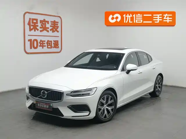 VOLVO S60 2024