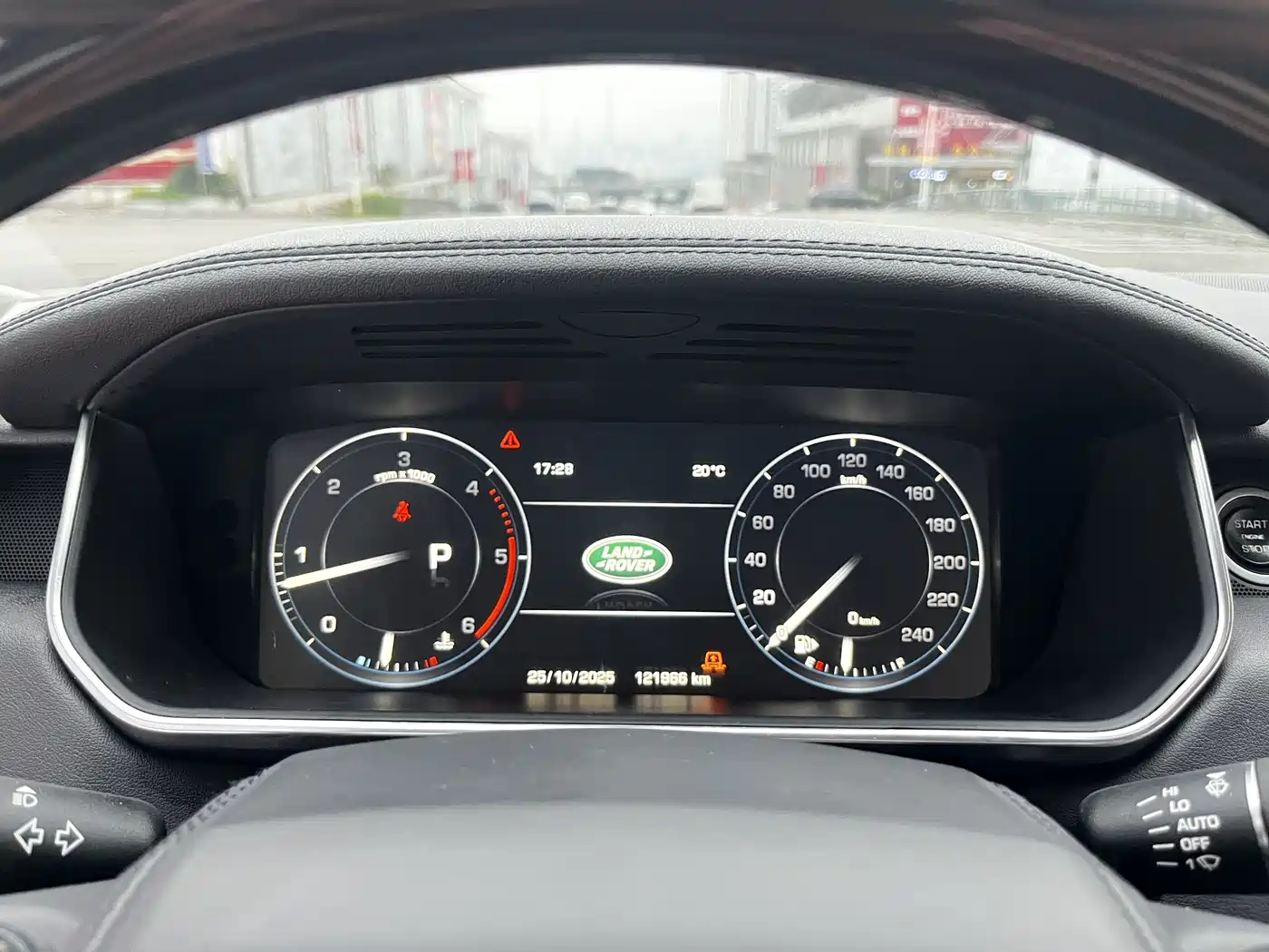 Land Rover Range Rover 2015 3.0 TDV6 Vogue фото 21