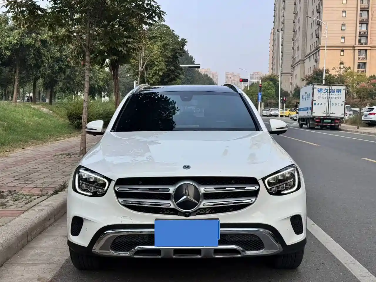 Фото 2 - Mercedes-Benz GLC