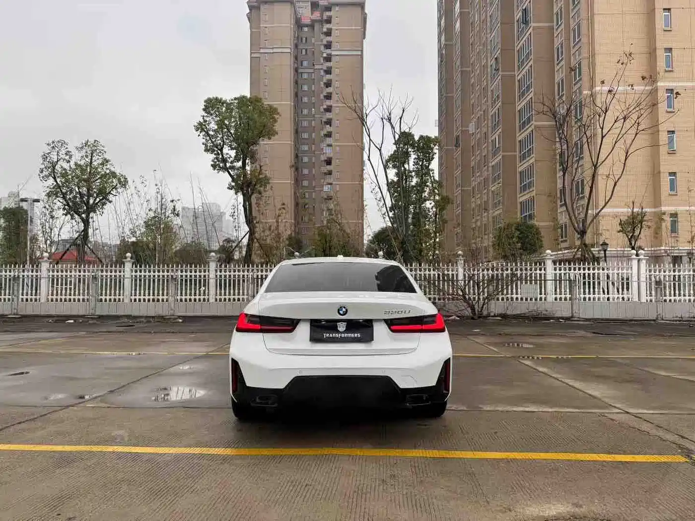 BMW 3 Series 2025 330Li M Sport Night Edition фото 8