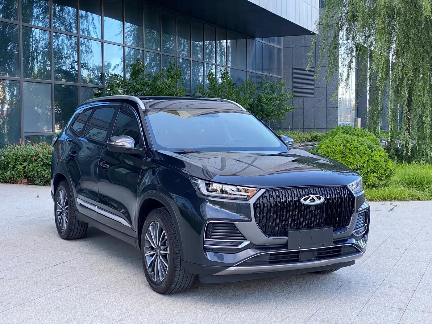CHERY TIGGO 8