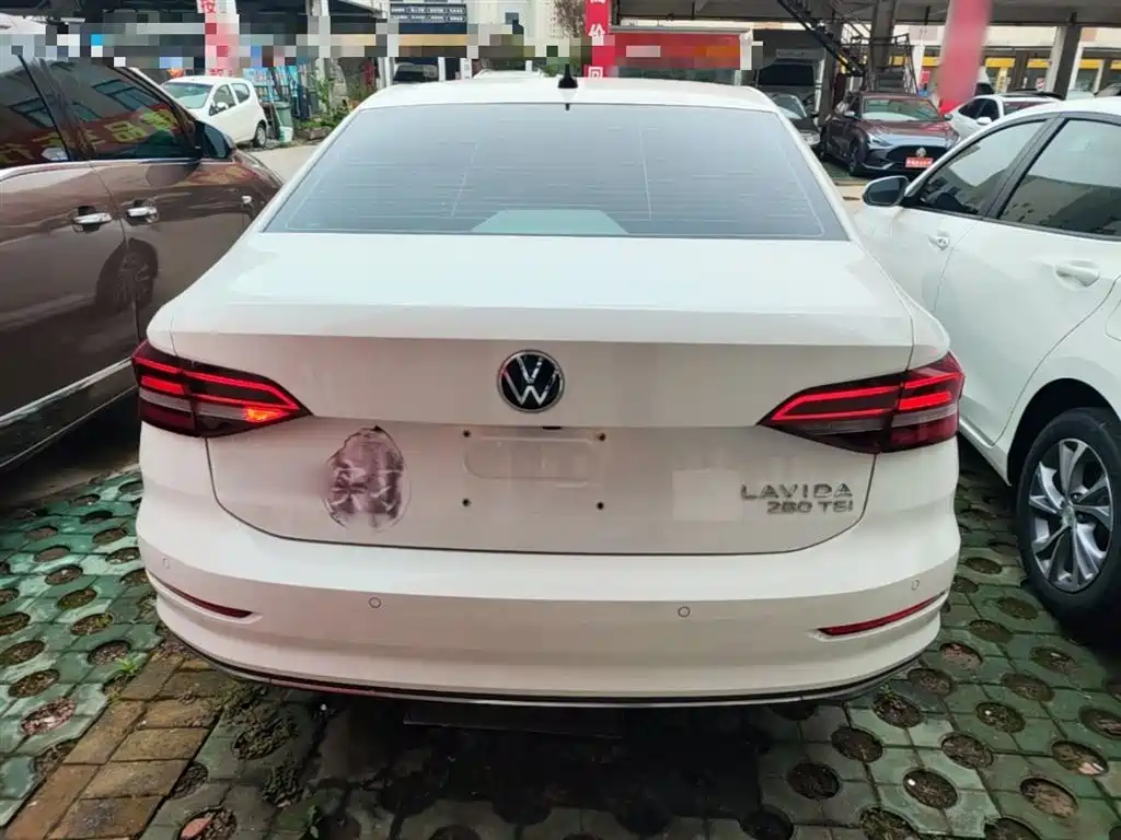 Volkswagen Lavida 2022 280TSI DSG Comfort Edition фото 6