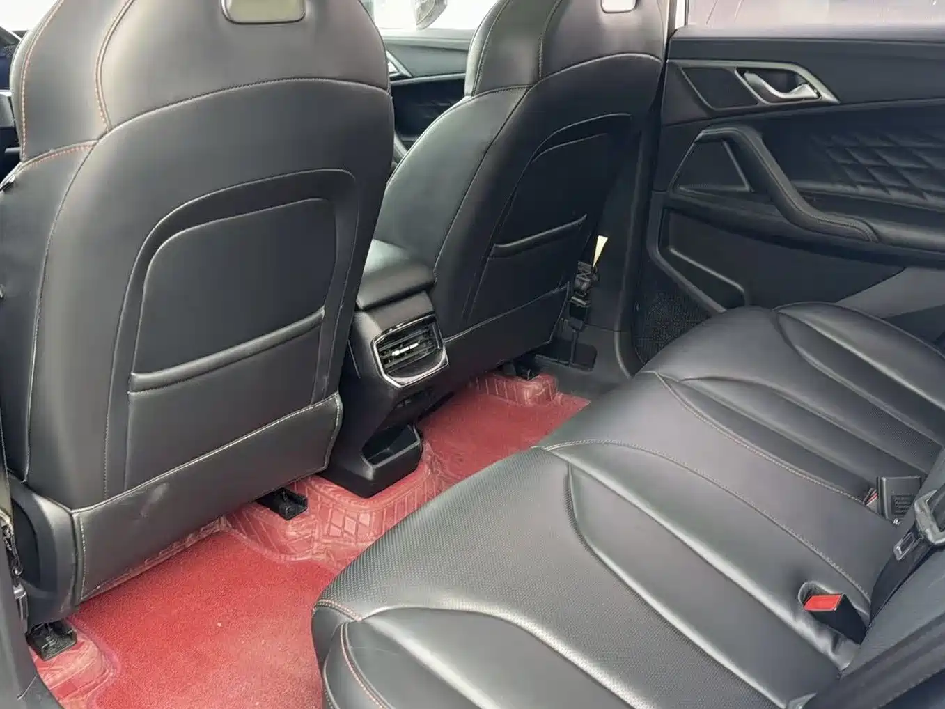 Фото 7 - Roewe RX5